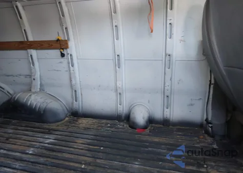 2003 Chevrolet Express from USA, damaged, VIN 1GCFG25T031101266